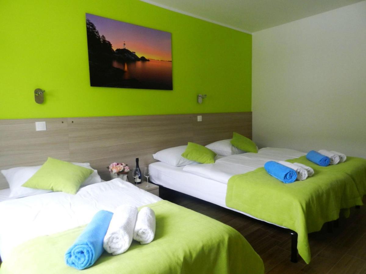 Yourcroatiaholiday - Villa With 6 Rooms Дрене Экстерьер фото