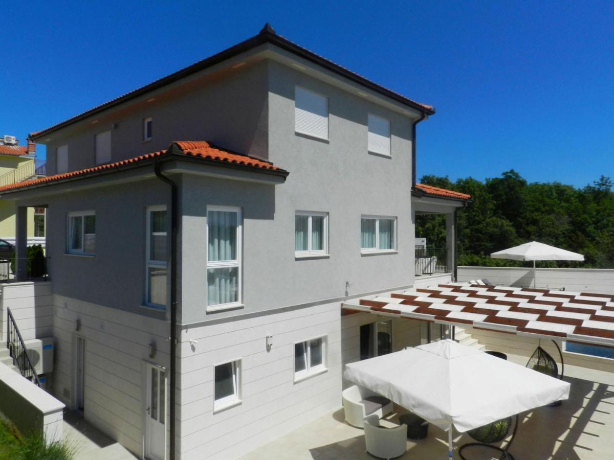 Yourcroatiaholiday - Villa With 6 Rooms Дрене Экстерьер фото