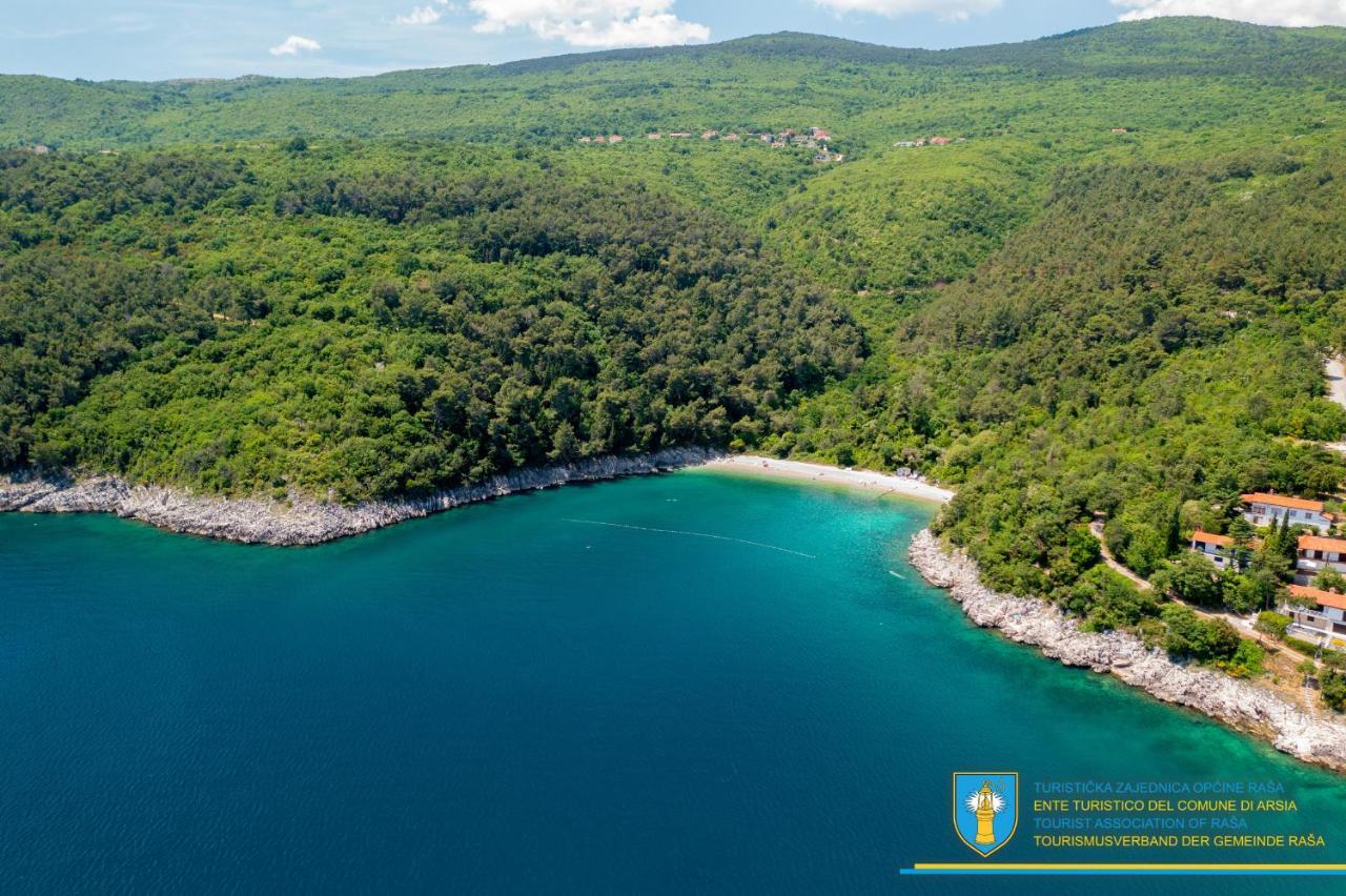 Yourcroatiaholiday - Villa With 6 Rooms Дрене Экстерьер фото